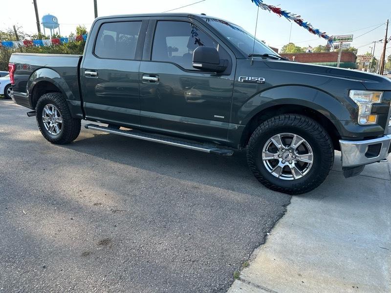 Ford F-150 4WD SuperCrew 139" XLT 2015