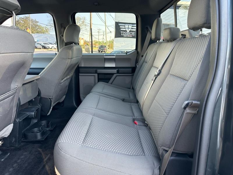 Ford F-150 4WD SuperCrew 139" XLT 2015