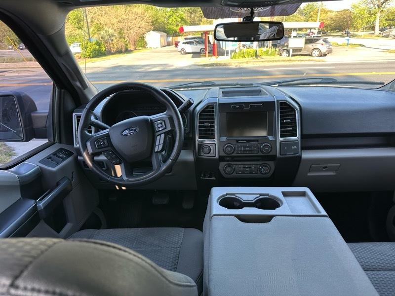 Ford F-150 4WD SuperCrew 139" XLT 2015