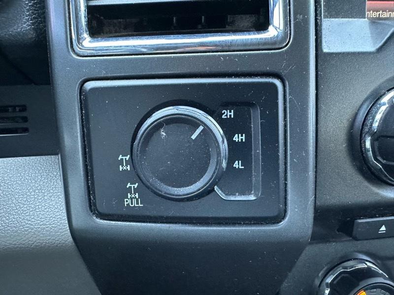 Ford F-150 4WD SuperCrew 139" XLT 2015