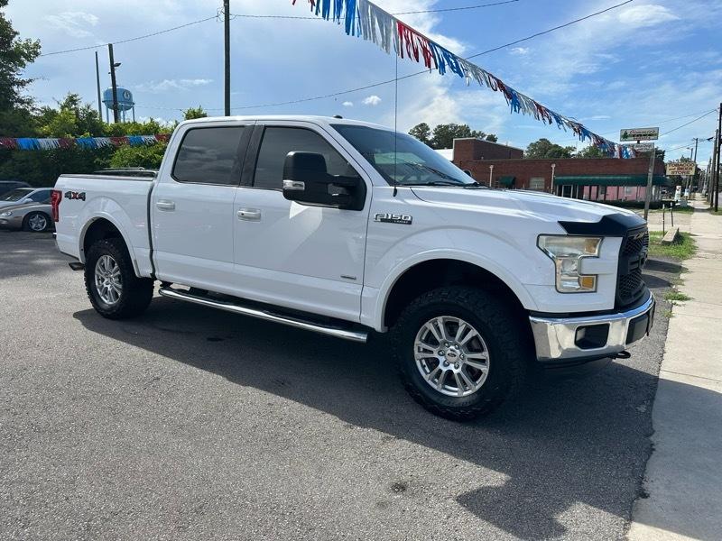Ford F-150 4WD SuperCrew 145" Lariat 2016