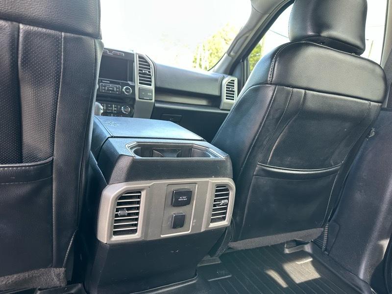 Ford F-150 4WD SuperCrew 145" Lariat 2016