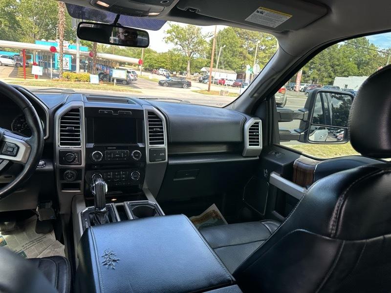 Ford F-150 4WD SuperCrew 145" Lariat 2016