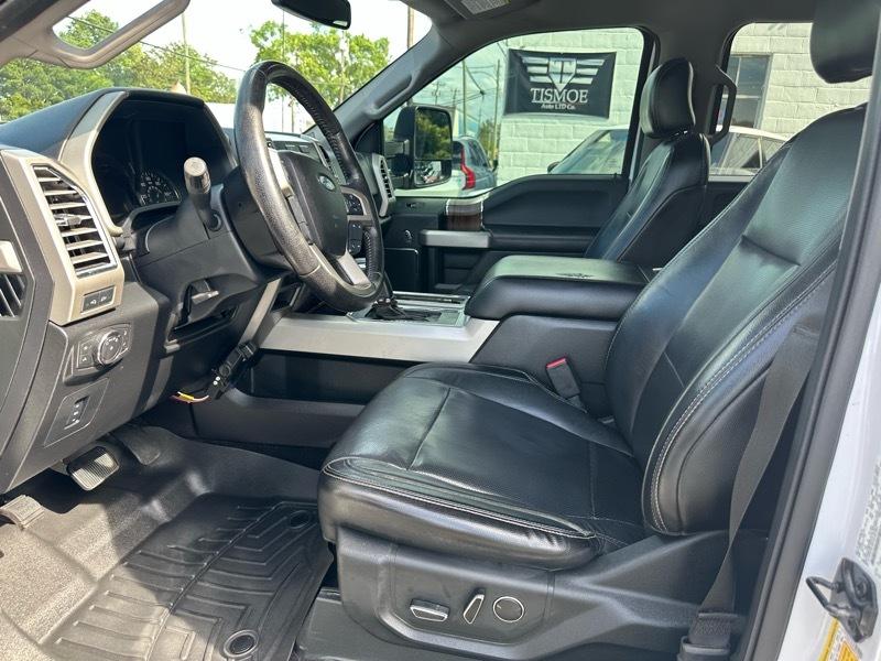 Ford F-150 4WD SuperCrew 145" Lariat 2016