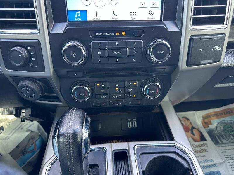 Ford F-150 4WD SuperCrew 145" Lariat 2016