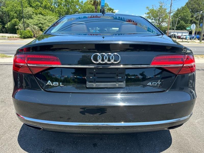 Audi A8 L 4.0T quattro 2015
