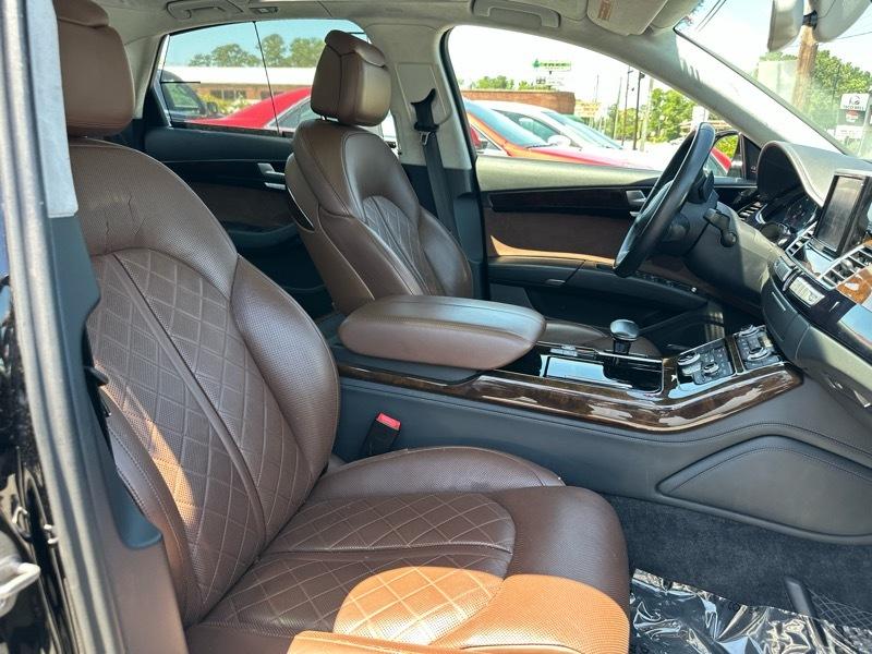 Audi A8 L 4.0T quattro 2015