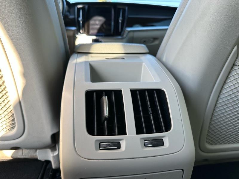 Volvo S90 T6 Momentum AWD 2019