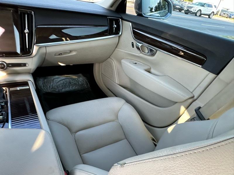 Volvo S90 T6 Momentum AWD 2019