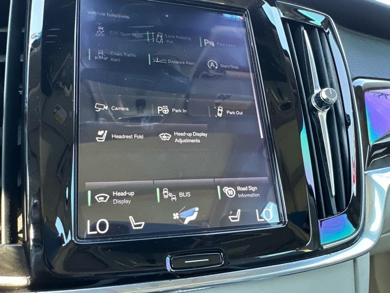 Volvo S90 T6 Momentum AWD 2019