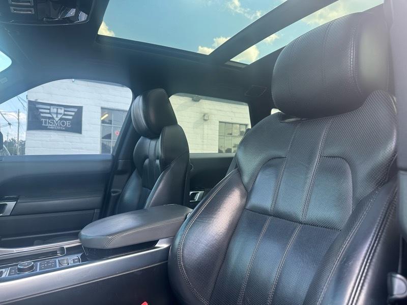 Land Rover Range Rover Sport 3.0L V6 Supercharged SE 2014