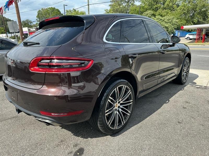Porsche Macan Turbo 2015