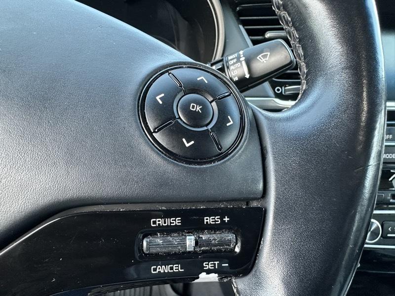Kia K900 V8 2015