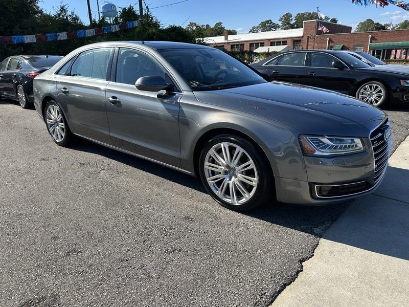 Audi A8 3.0T quattro 2015