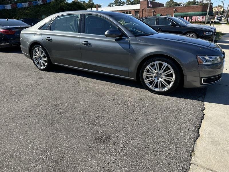 Audi A8 3.0T quattro 2015