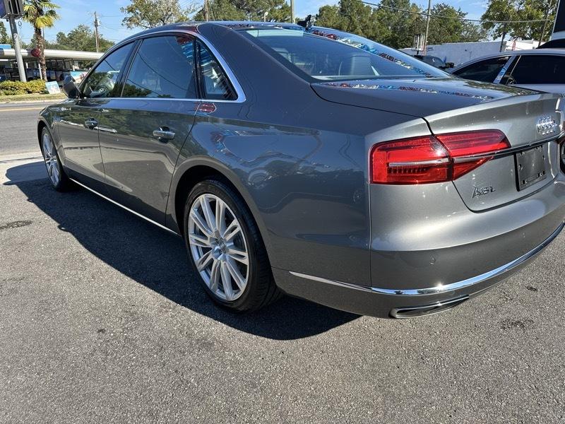 Audi A8 3.0T quattro 2015