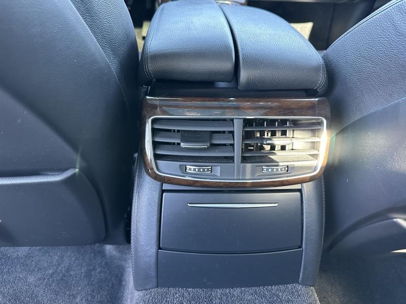 Audi A8 3.0T quattro 2015