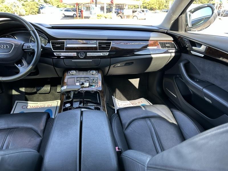 Audi A8 3.0T quattro 2015
