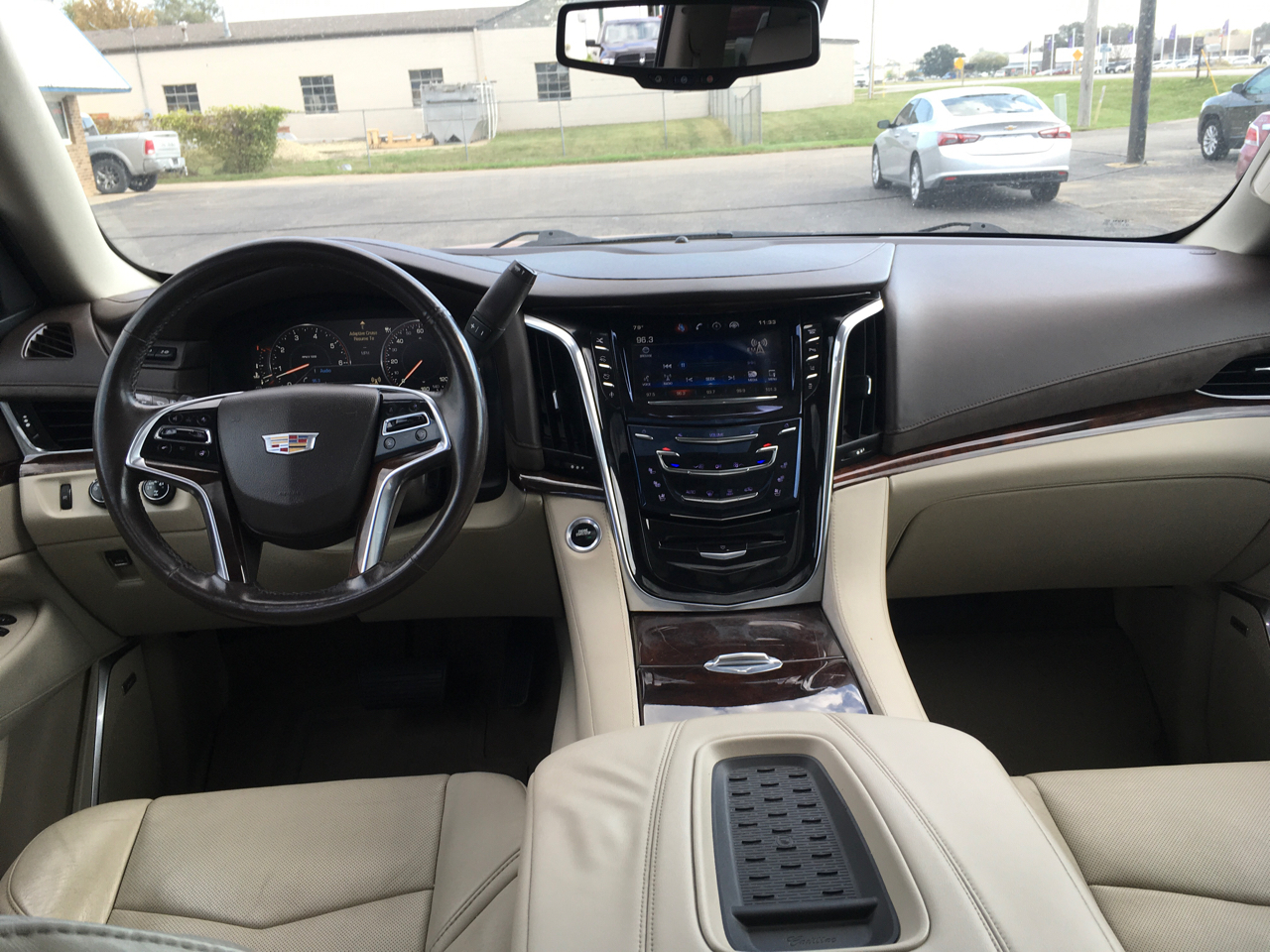 Cadillac Escalade Premium 4WD 2015 Cadillac Escalade Premium 4WD 2015