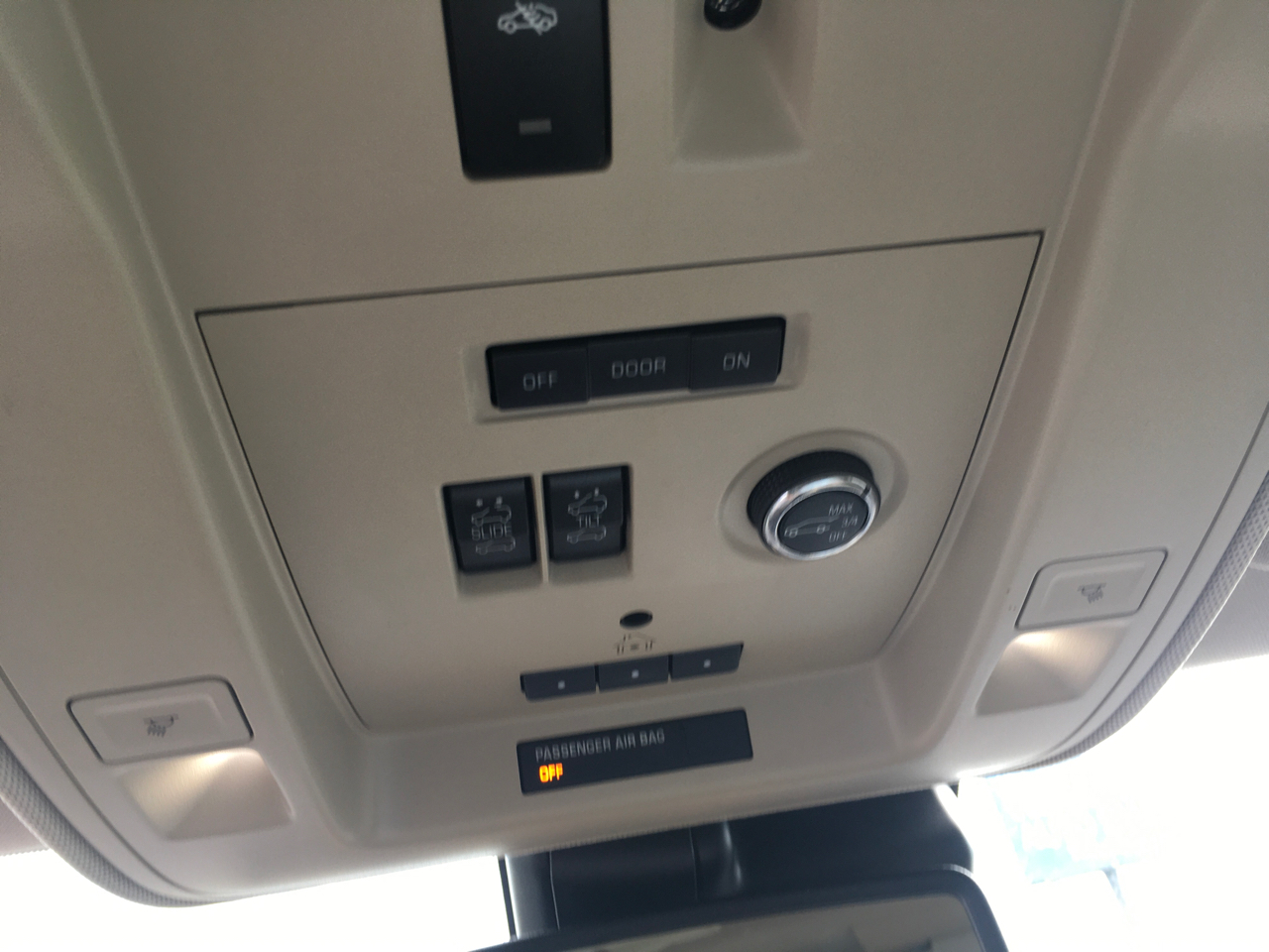 Cadillac Escalade Premium 4WD 2015 Cadillac Escalade Premium 4WD 2015