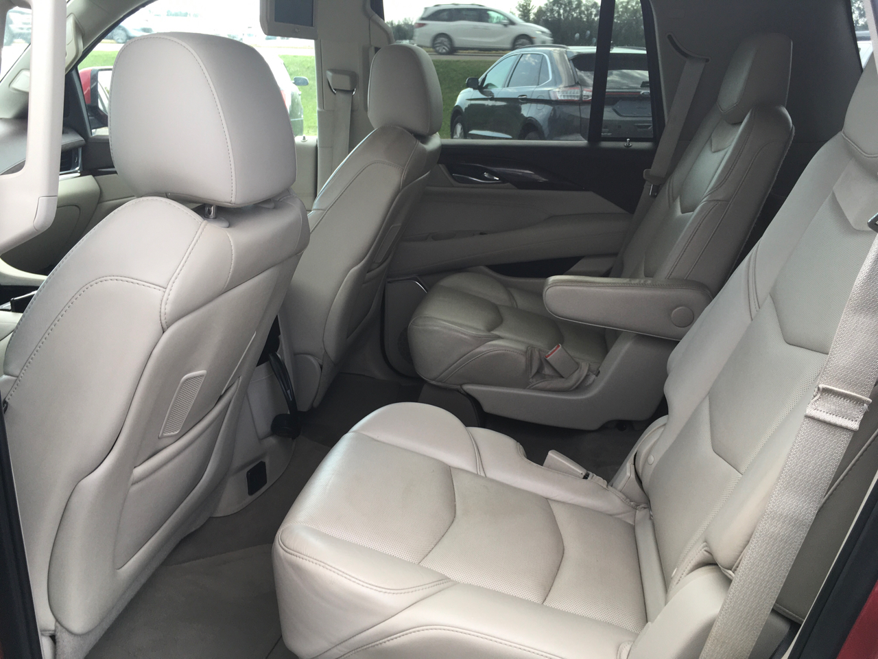 Cadillac Escalade Premium 4WD 2015 Cadillac Escalade Premium 4WD 2015