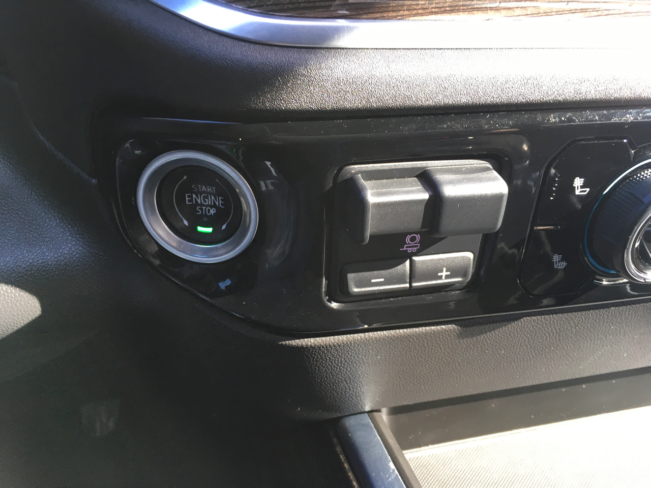 Chevrolet Silverado 1500 RST Crew Cab 4WD 2022