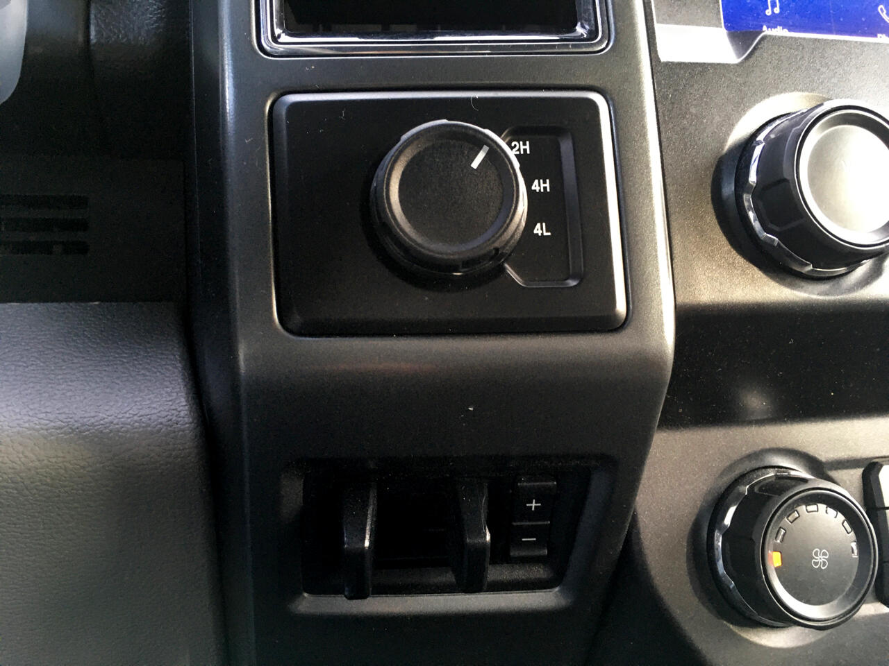 Ford F-250 SD XLT Crew Cab 4WD 2022