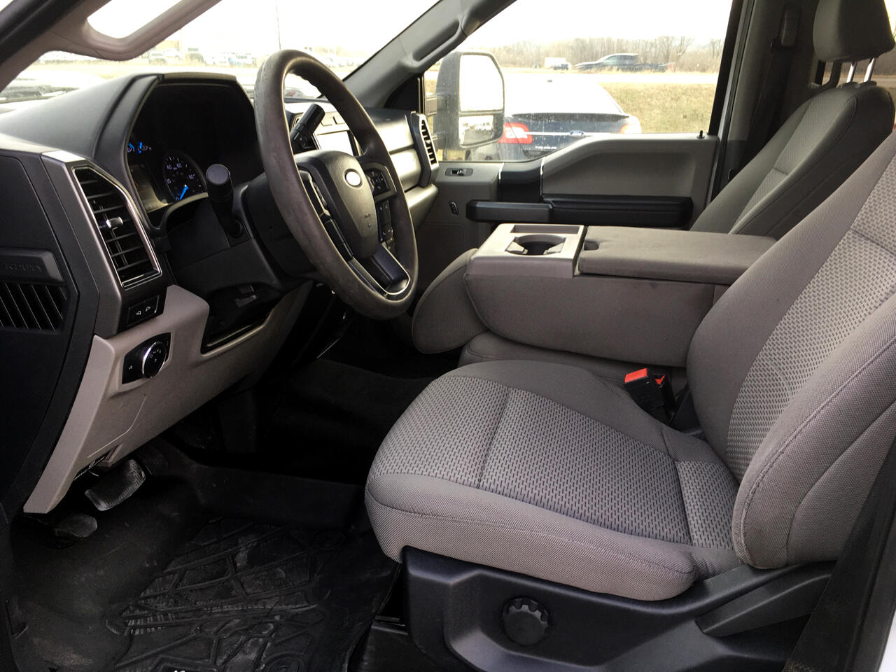 Ford F-250 SD XLT Crew Cab 4WD 2022