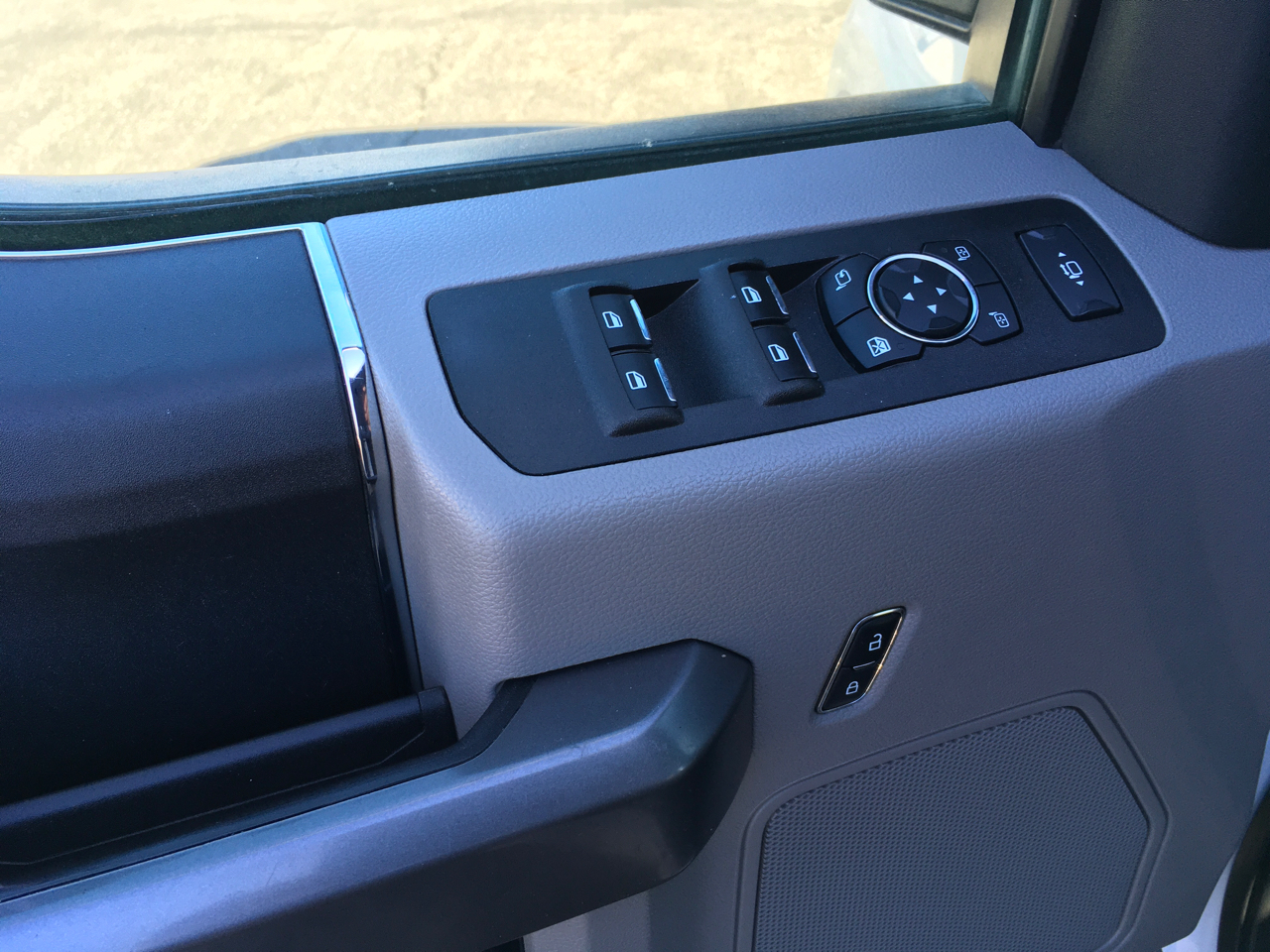 Ford F-250 SD XLT Crew Cab 4WD 2021