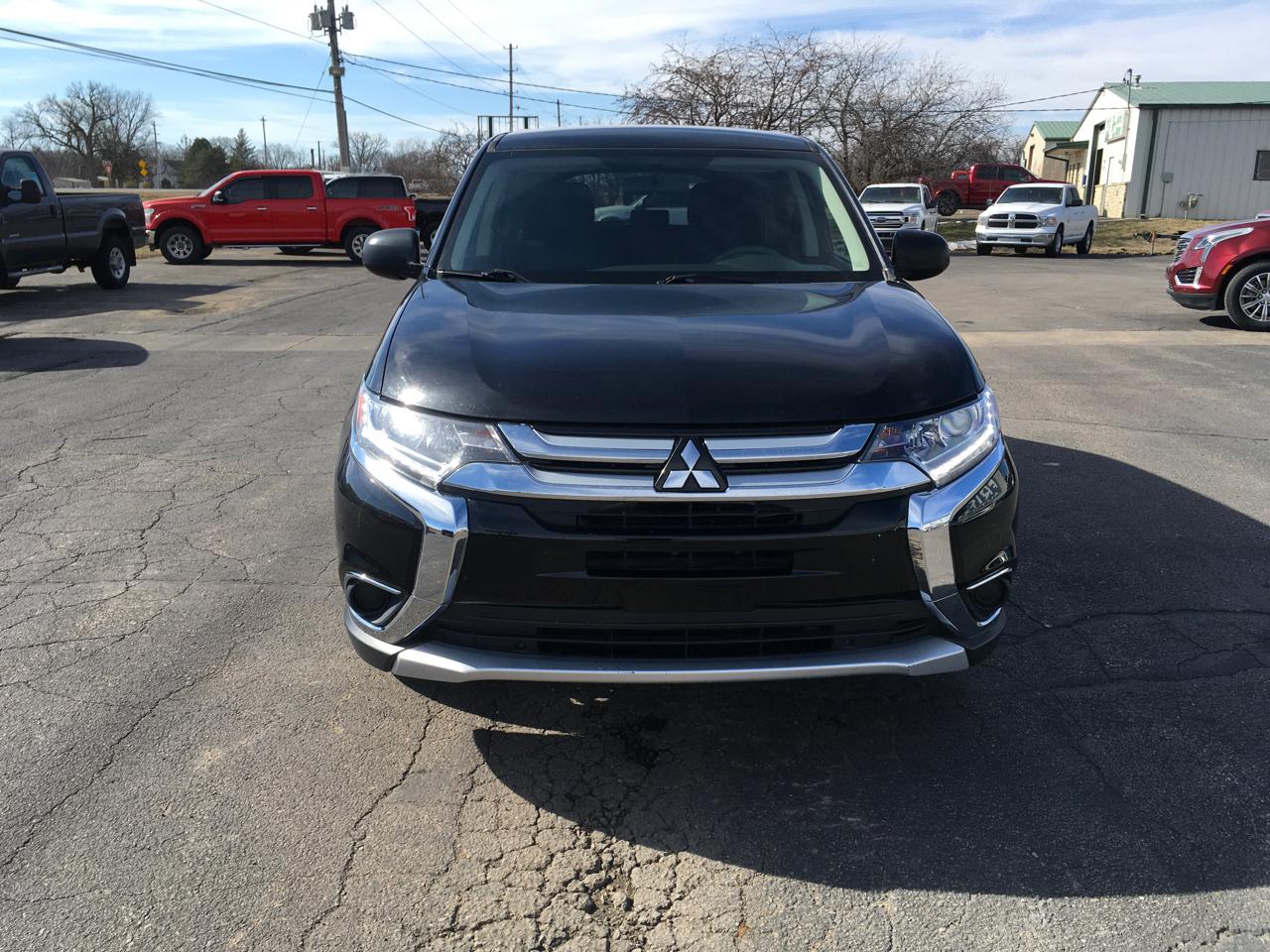 Mitsubishi Outlander ES 2WD 2018