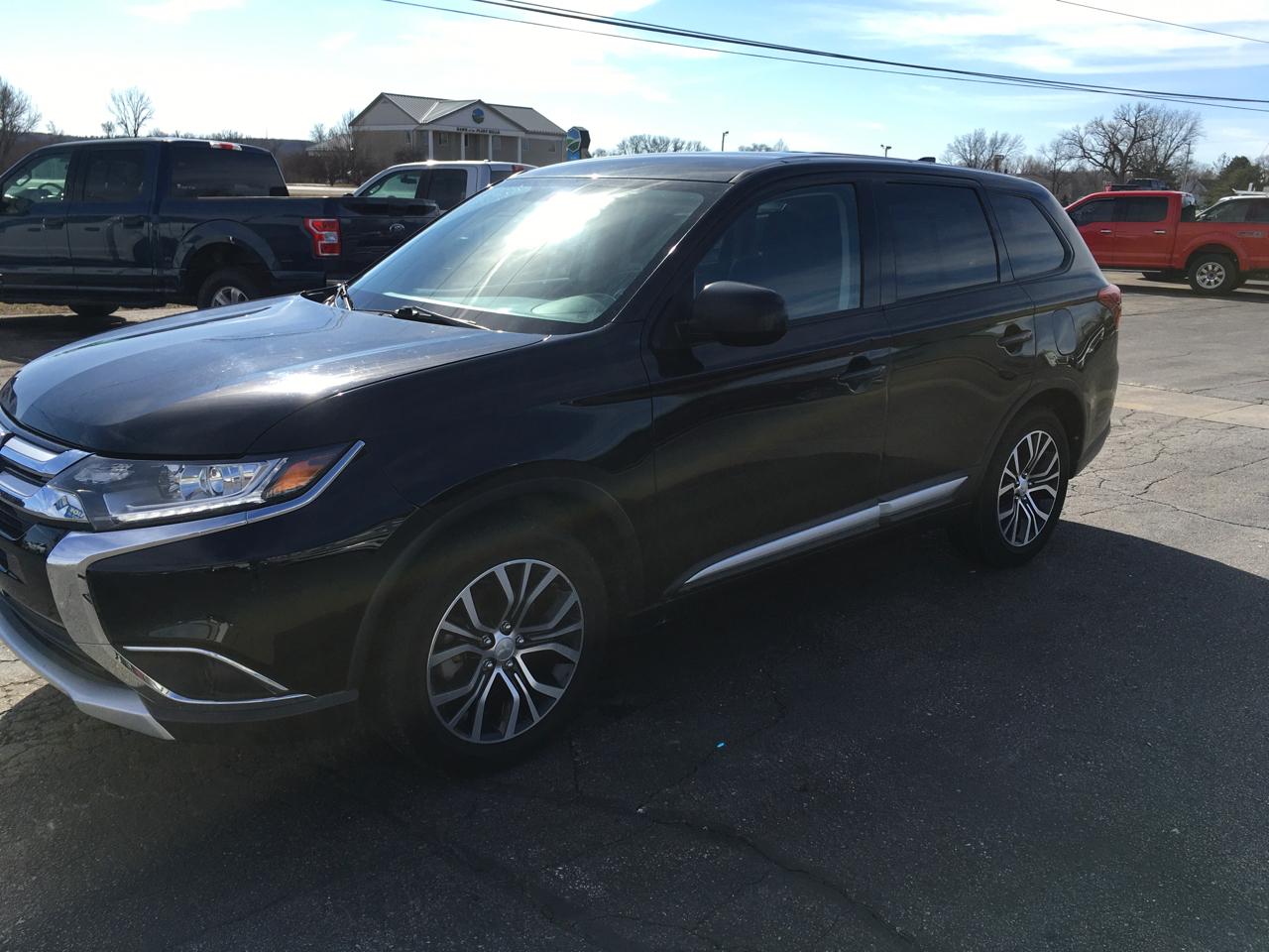 Mitsubishi Outlander ES 2WD 2018