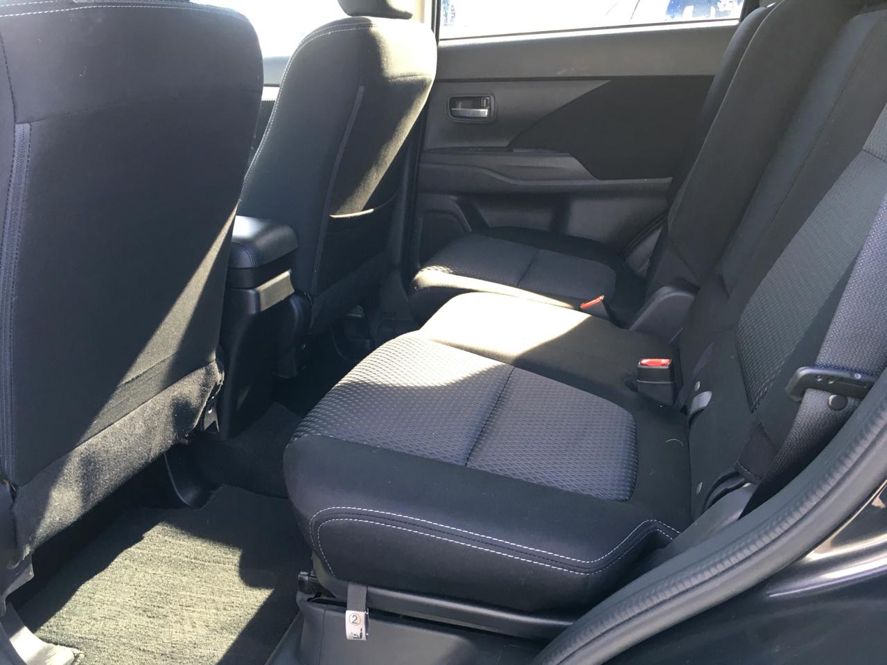 Mitsubishi Outlander ES 2WD 2018