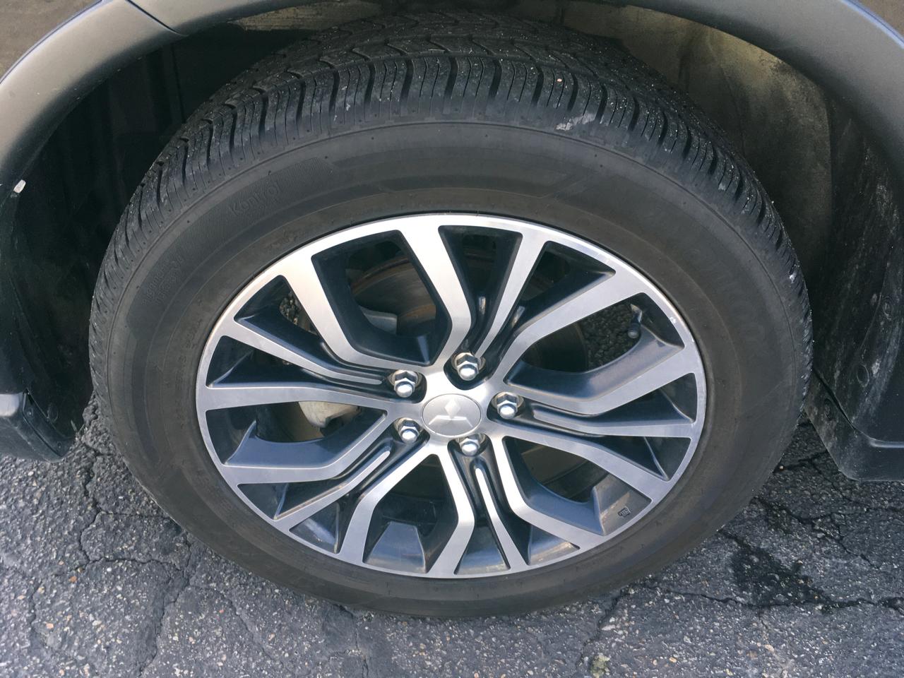 Mitsubishi Outlander ES 2WD 2018