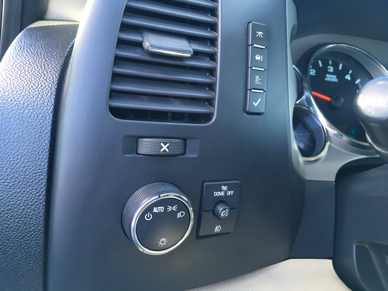 Chevrolet Silverado 1500 LT Ext. Cab 4WD 2011