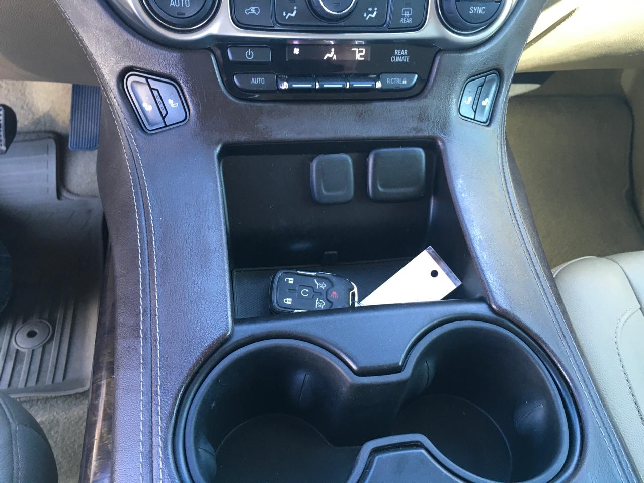 Chevrolet Suburban LT 4WD 2017