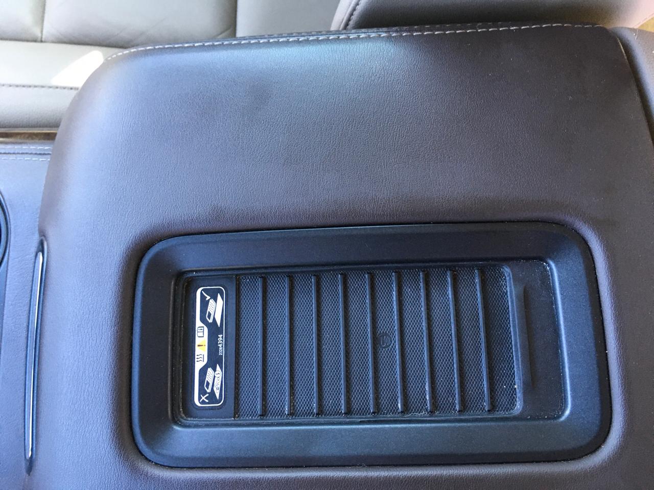 Chevrolet Suburban LT 4WD 2017