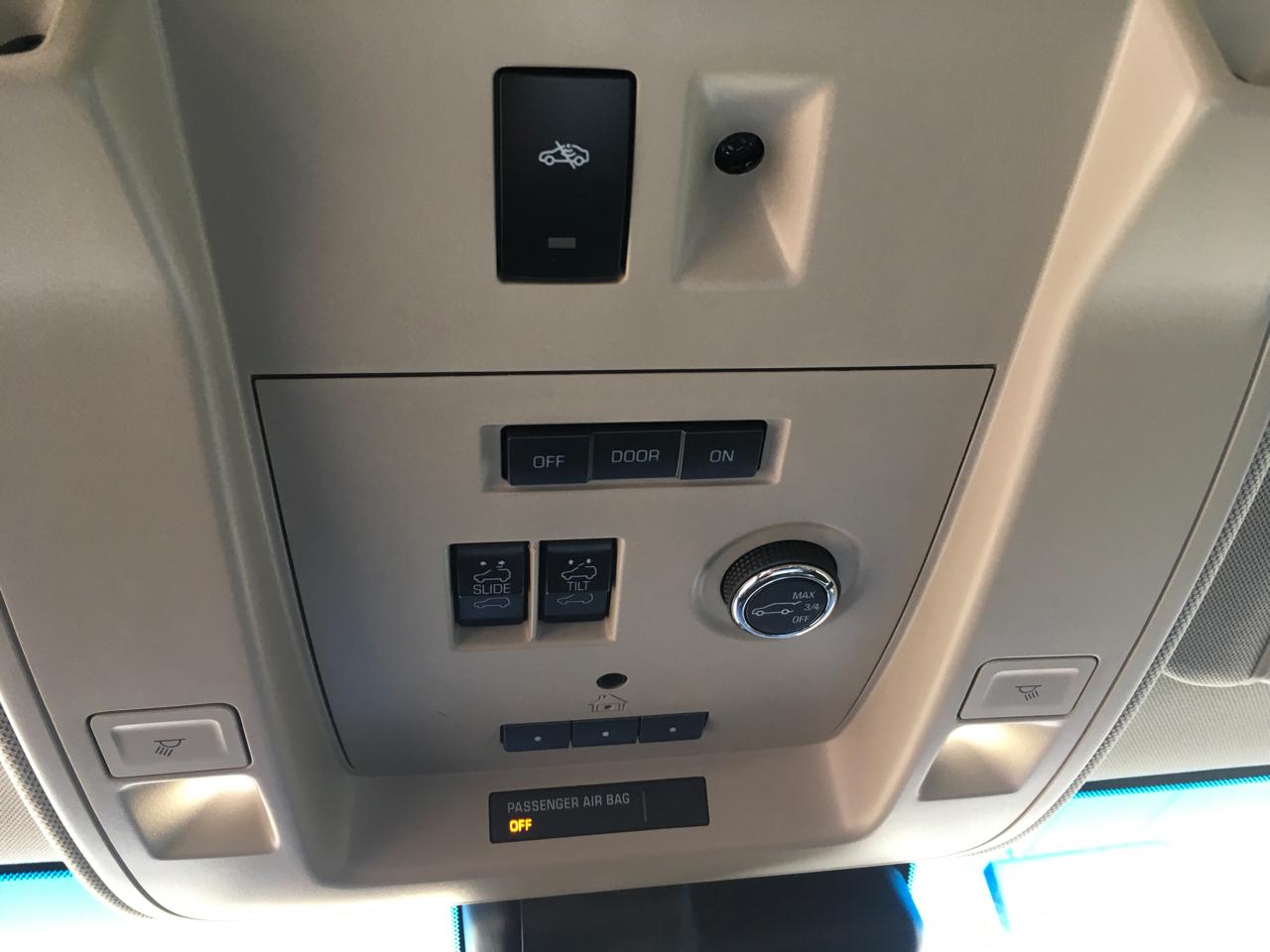 Chevrolet Suburban LT 4WD 2017