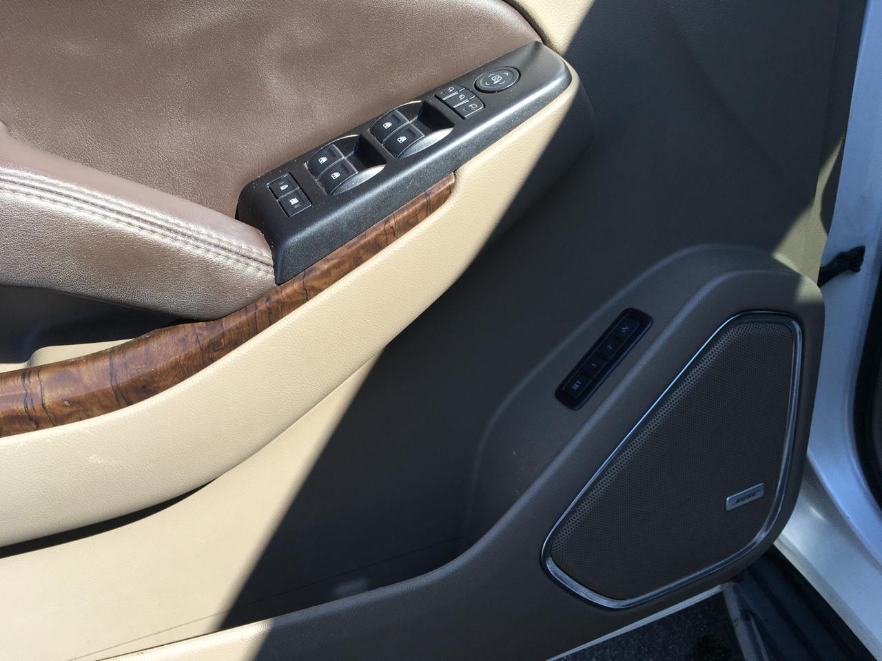 Chevrolet Suburban LT 4WD 2017