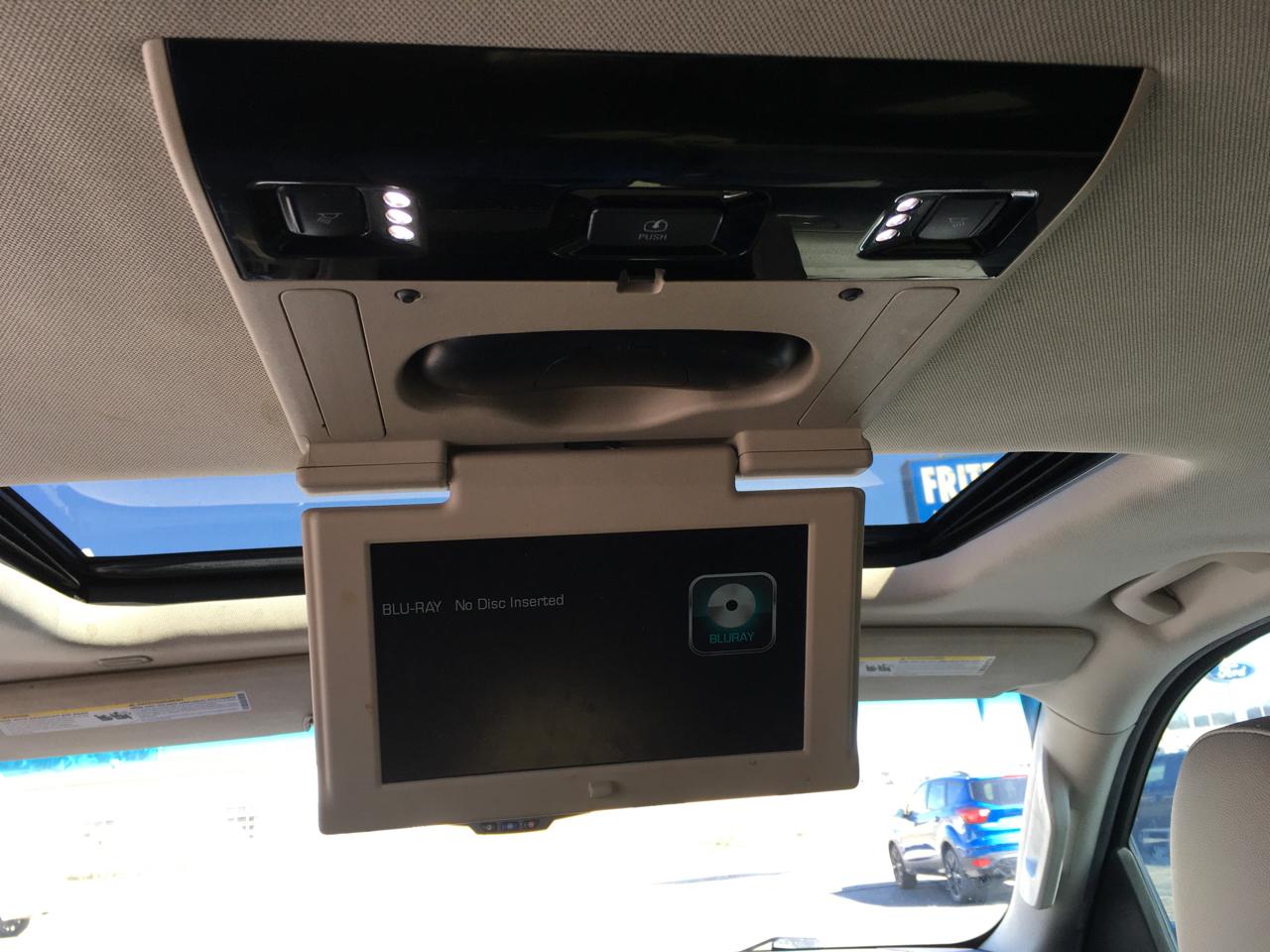 Chevrolet Suburban LT 4WD 2017