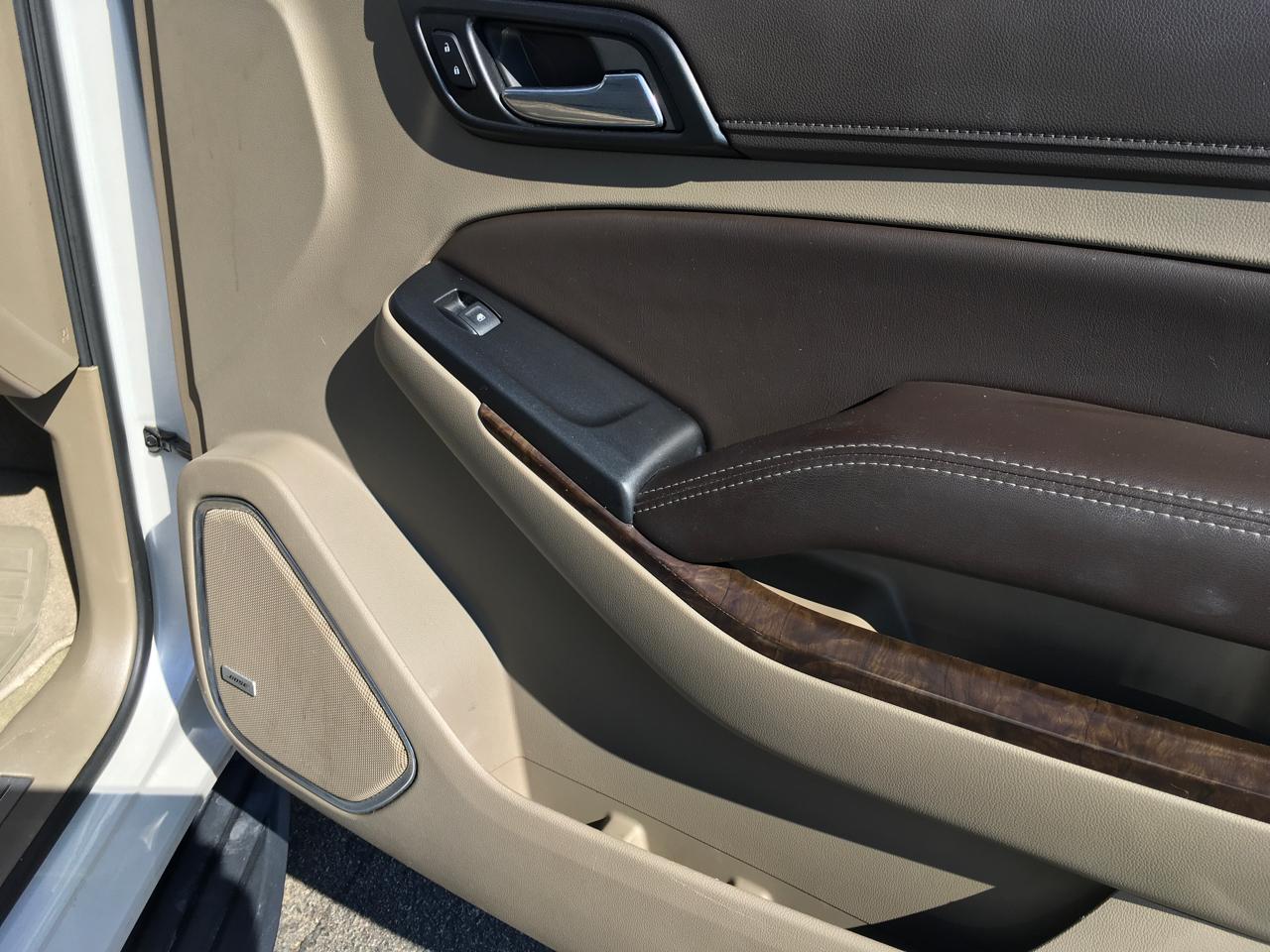 Chevrolet Suburban LT 4WD 2017