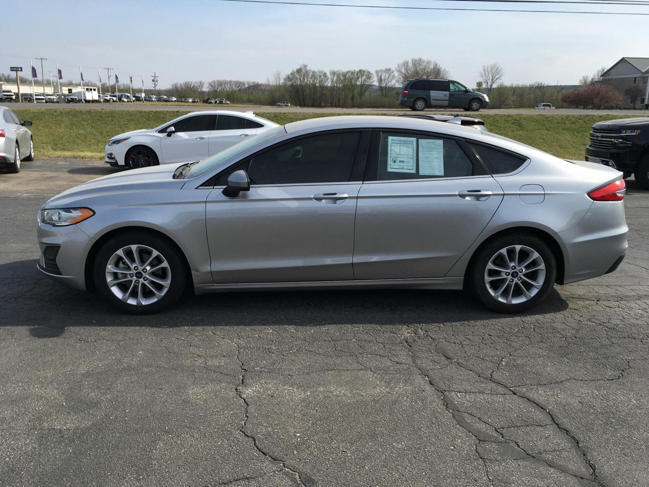 Ford Fusion SE 2020
