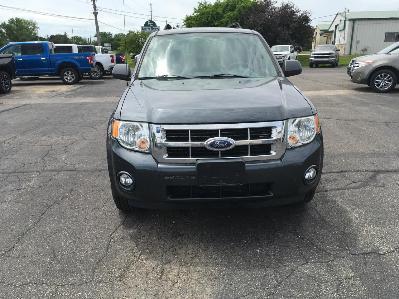 Ford Escape XLT 2WD V6 2008