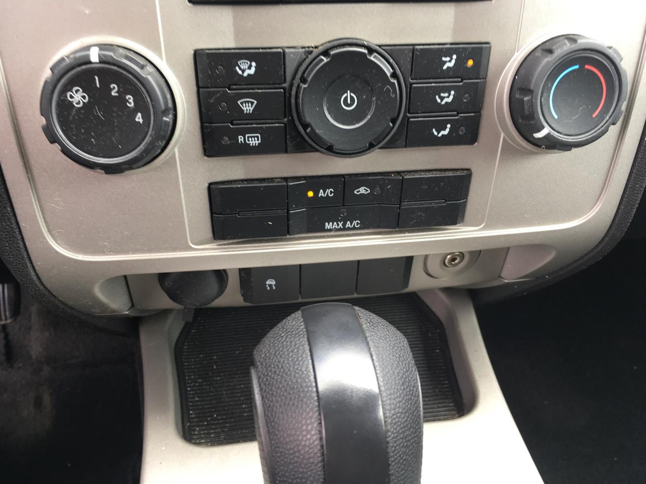 Ford Escape XLT 2WD V6 2008