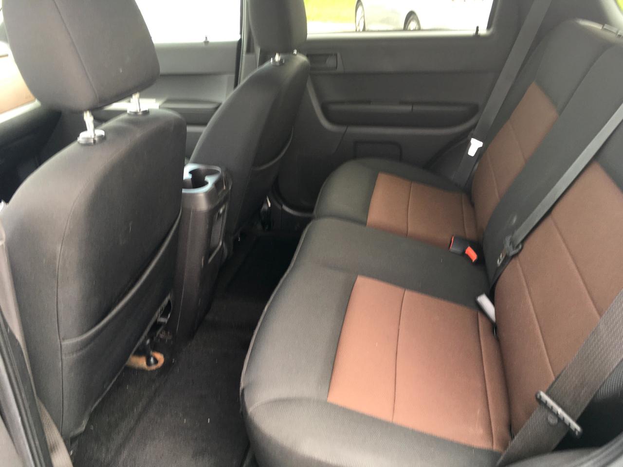 Ford Escape XLT 2WD V6 2008