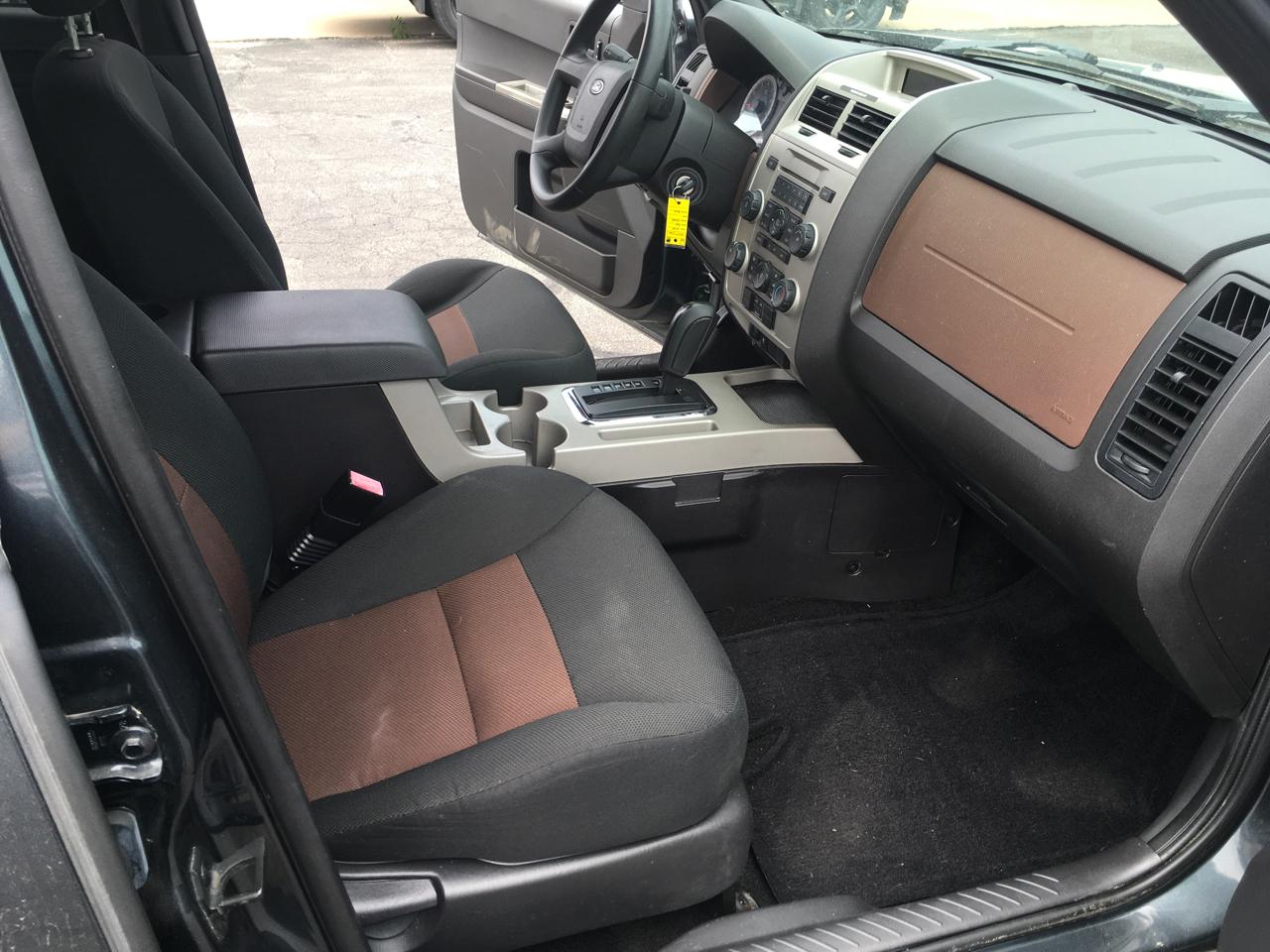 Ford Escape XLT 2WD V6 2008