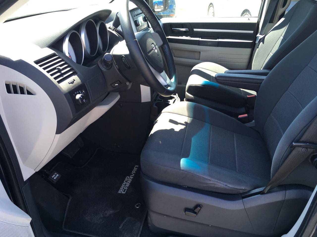Dodge Grand Caravan SXT 2009