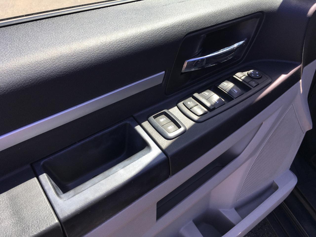 Dodge Grand Caravan SXT 2009