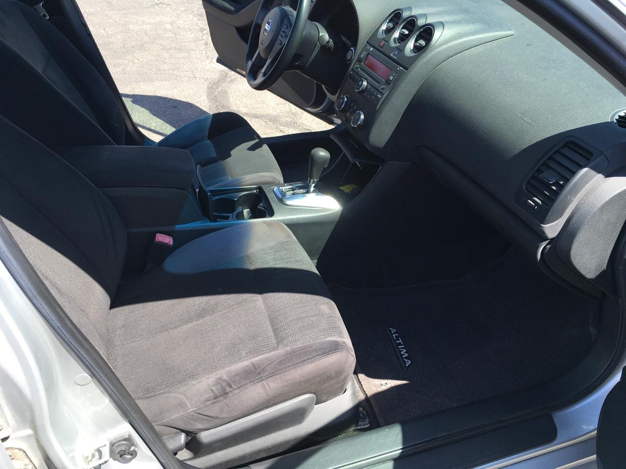 Nissan Altima 2.5 S 2011