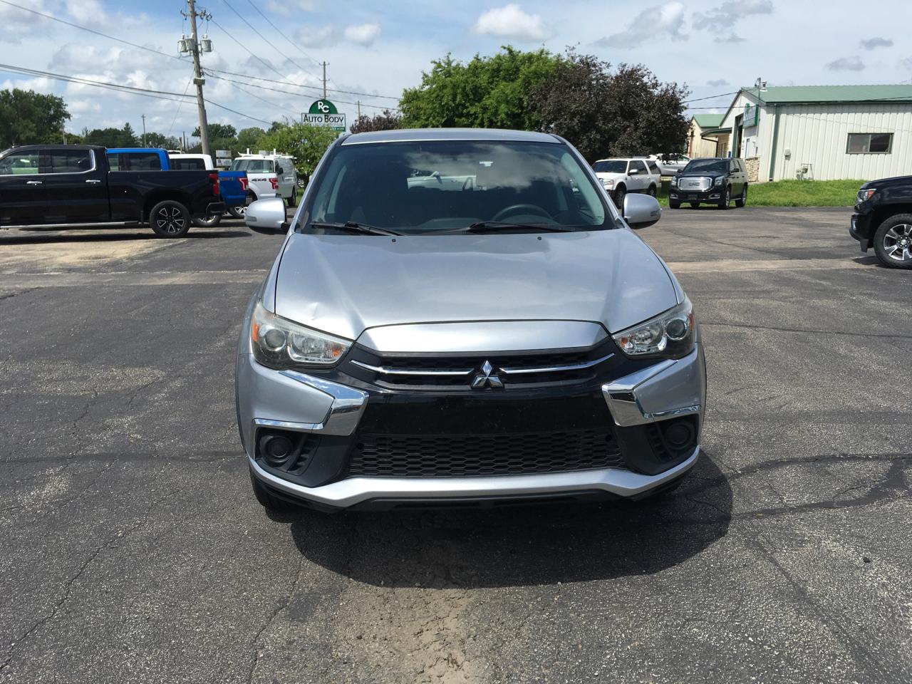 Mitsubishi Outlander Sport  2019