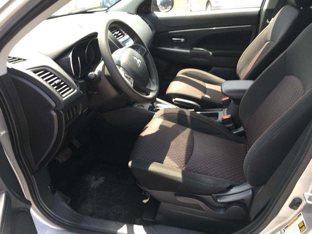 Mitsubishi Outlander Sport  2019
